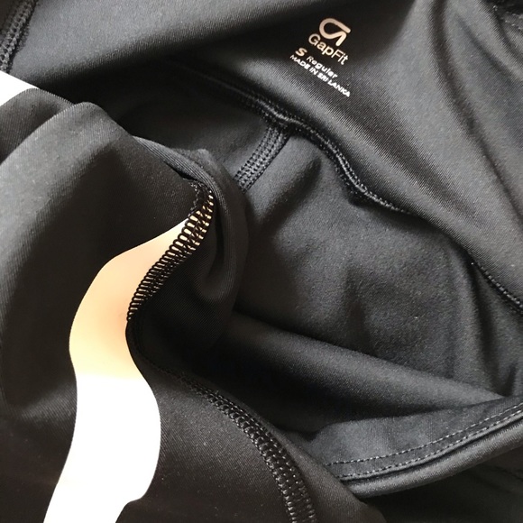 GapFit Black And White Sports Leggings Sz S - Picture 3 of 5